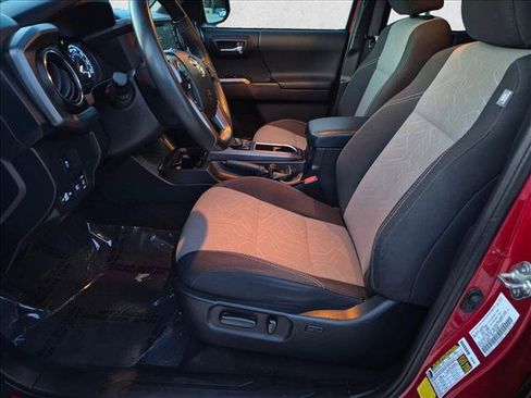 Used 2020 Toyota Tacoma TRD Sport RWD image 14