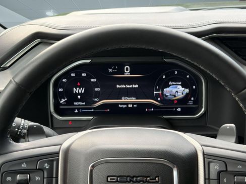 Used 2024 GMC Sierra 1500 Denali w/ Denali Reserve Package AWD/4WD image 21