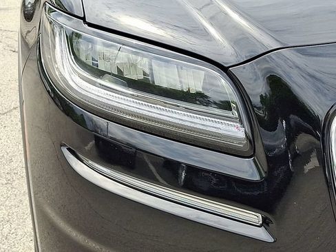 Certified 2023 Lincoln Nautilus Reserve AWD/4WD image 9