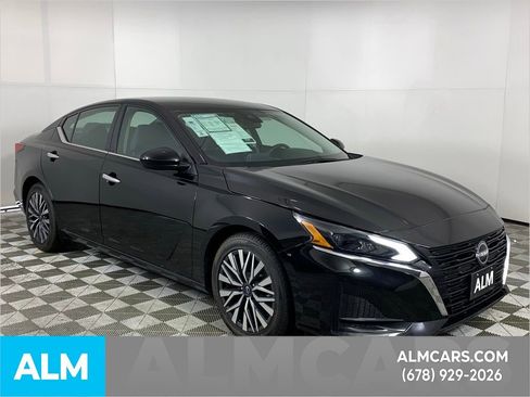 Used 2023 Nissan Altima 2.5 SV image 13