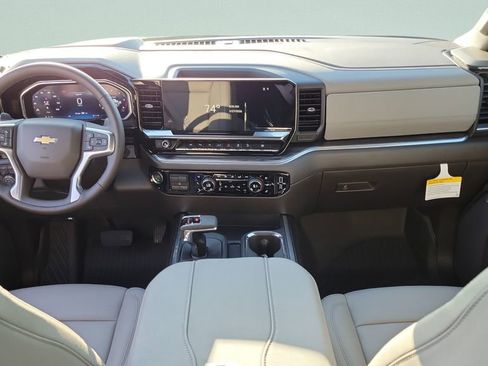 New 2026 Chevrolet Silverado 1500 LTZ w/ LTZ Premium Package AWD/4WD image 13