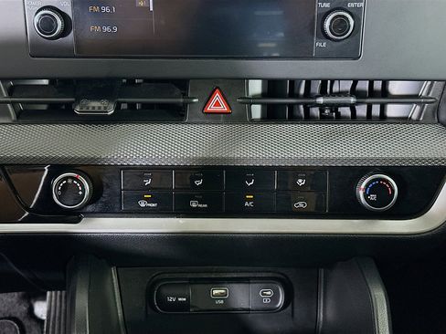 Used 2024 Kia Sportage LX image 22