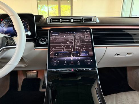 Used 2021 Mercedes-Benz Maybach S 580 Mercedes-Maybach S 580 4MATIC image 45