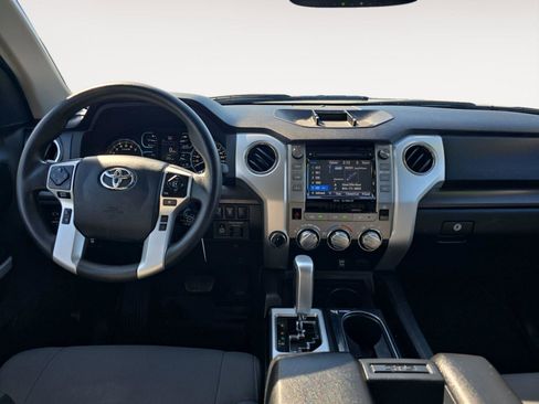 Used 2019 Toyota Tundra SR5 w/ Convenience Package AWD/4WD image 9