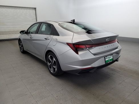 Used 2023 Hyundai Elantra SEL w/ Convenience Package FWD image 5