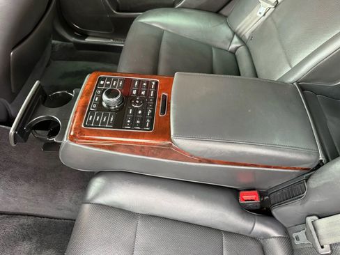 Used 2016 Hyundai Equus Ultimate image 12