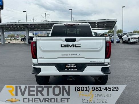 Used 2024 GMC Sierra 3500 Denali Ultimate AWD/4WD image 23