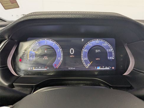 Used 2025 Jeep Grand Cherokee L Limited w/ Luxury Tech Group II image 17