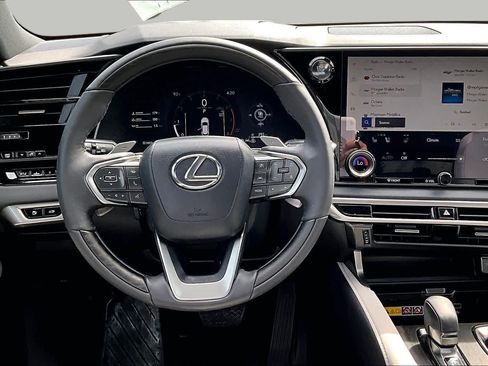 Used 2025 Lexus RX 350 Premium FWD image 6