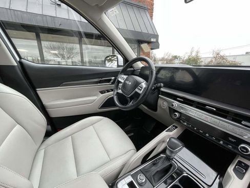 Certified 2023 Kia Telluride S w/ S Sunroof Package image 17