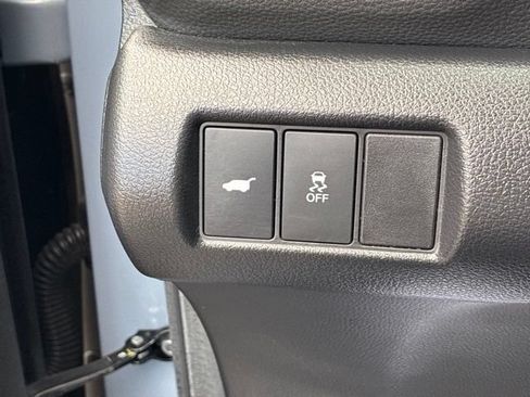 Used 2025 Honda Pilot Touring image 21