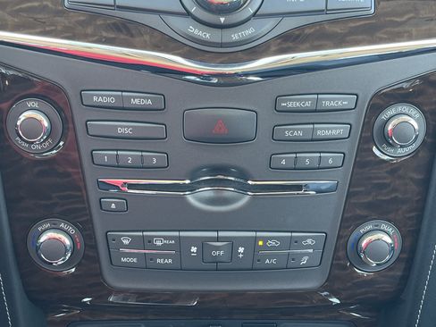 Used 2019 Nissan Armada SL w/ Premium Package image 8