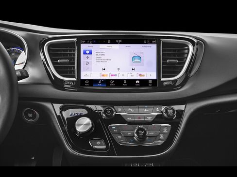 New 2026 Chrysler Voyager LX FWD image 24