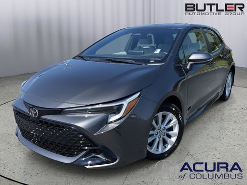 Used 2025 Toyota Corolla SE image 1