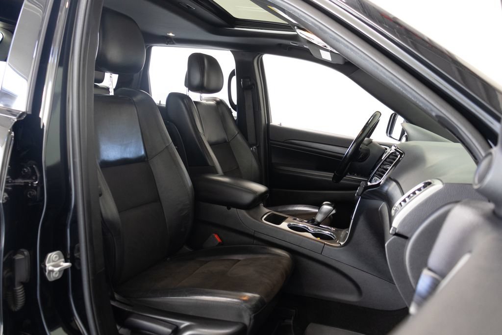Used 2021 Jeep Grand Cherokee Laredo X AWD/4WD image 22