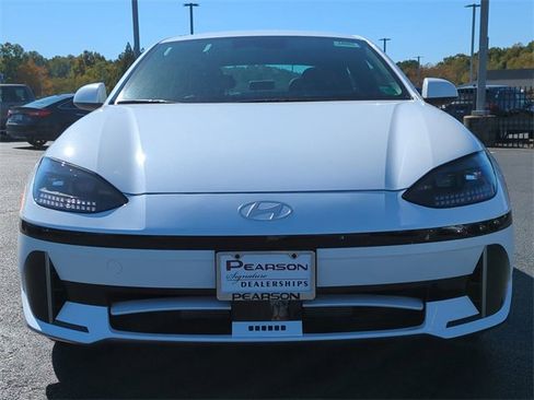 New 2025 Hyundai Ioniq 6 SEL image 8