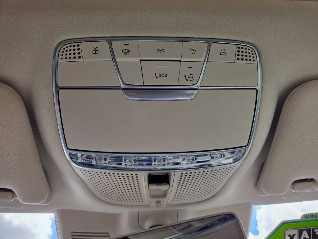 Used 2019 Mercedes-Benz S 560 4MATIC Sedan image 46
