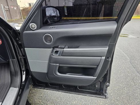 Used 2017 Land Rover Range Rover Sport HSE image 75