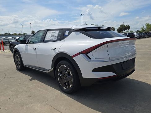 New 2026 Kia EV6 Light RWD image 6