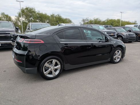 Used 2012 Chevrolet Volt Premium w/ Premium Trim Package image 2