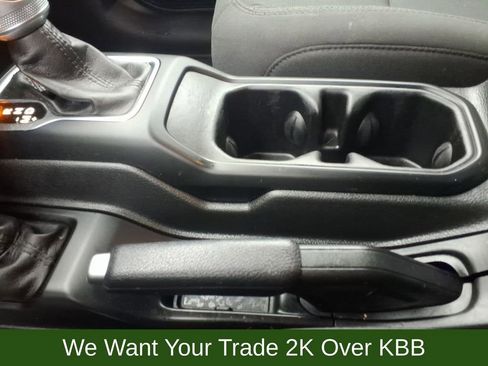 Used 2022 Jeep Wrangler Unlimited Sport image 31