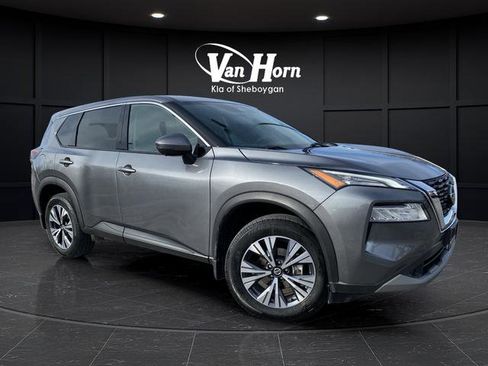 Used 2021 Nissan Rogue SV image 1