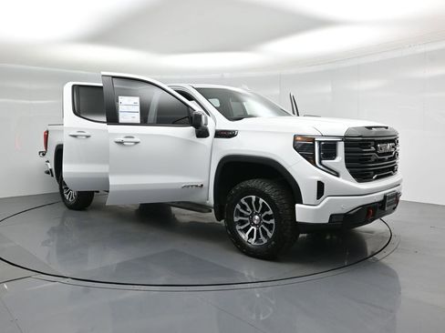 Used 2023 GMC Sierra 1500 AT4 w/ AT4 Premium Package image 32