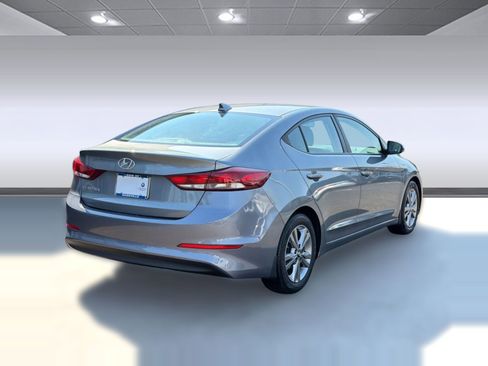 Used 2018 Hyundai Elantra SEL image 9