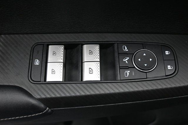 Used 2025 Mitsubishi Outlander SE FWD image 14