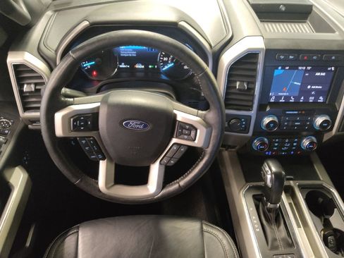 Used 2019 Ford F150 Lariat w/ Equipment Group 502A Luxury image 22