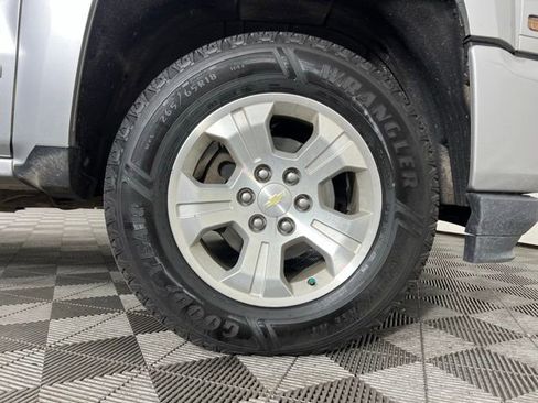 Used 2018 Chevrolet Silverado 1500 LT w/ All Star Edition AWD/4WD image 7