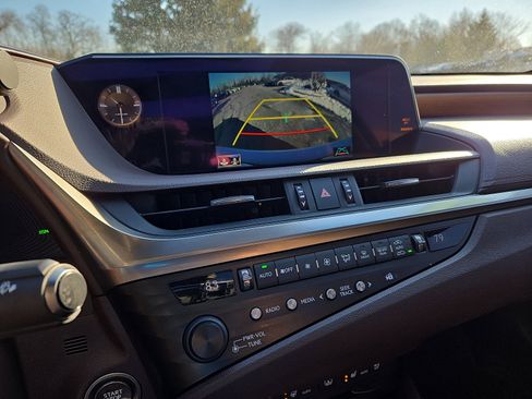 Certified 2019 Lexus ES 350 Luxury image 19