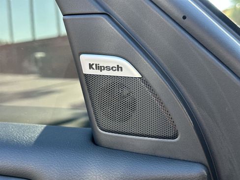 Used 2025 Nissan Armada SL image 28