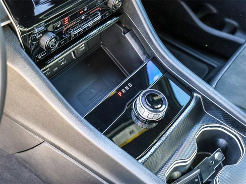 New 2025 Jeep Grand Cherokee L Altitude image 29