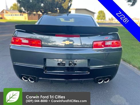 Used 2015 Chevrolet Camaro Z/28 RWD image 5