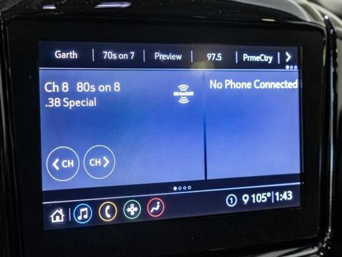 Used 2020 Chevrolet Traverse LT FWD image 30