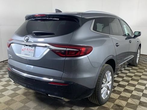 Used 2020 Buick Enclave Essence AWD/4WD image 16