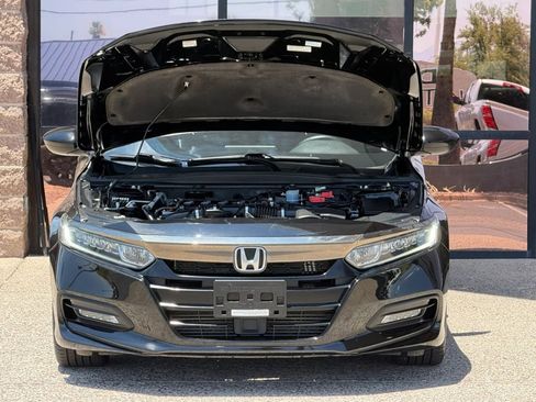 Used 2018 Honda Accord Sport image 21
