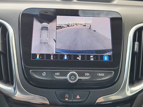 Used 2023 Chevrolet Equinox Premier FWD image 6