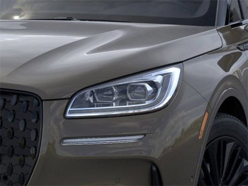 New 2026 Lincoln Corsair Reserve image 18