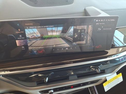 New 2026 BMW X5 xDrive50e image 10