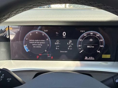 New 2026 Volkswagen Tiguan SE R-Line FWD image 20