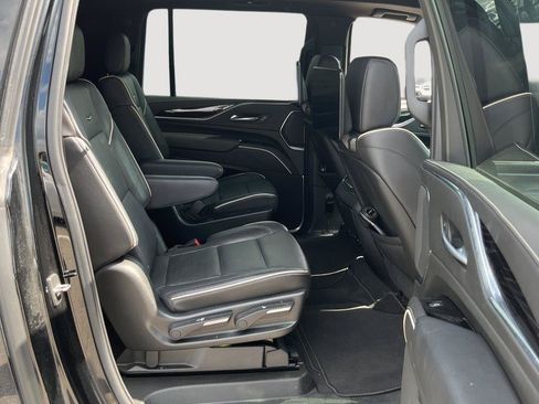 Used 2021 Cadillac Escalade ESV Sport w/ Driver Assist Tech Package AWD/4WD image 20
