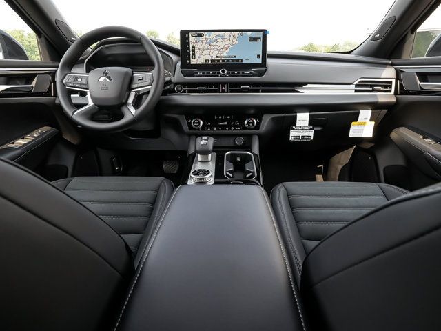 New 2026 Mitsubishi Outlander LE AWD/4WD image 43