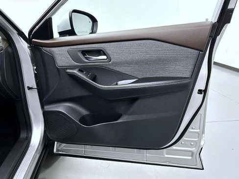 Certified 2023 Nissan Rogue SV AWD/4WD image 16
