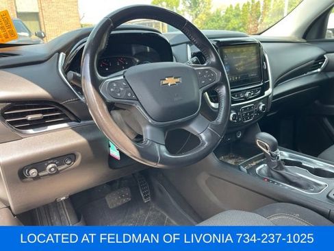 Used 2021 Chevrolet Traverse LT FWD image 7