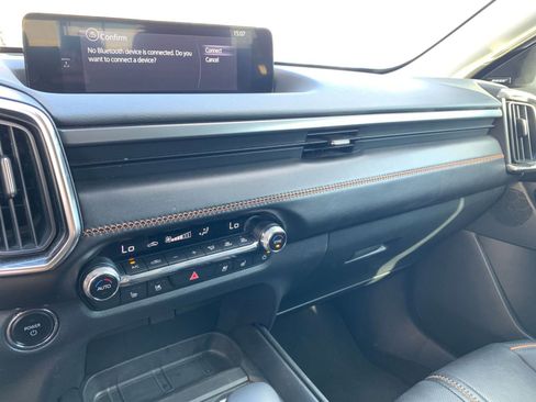 Used 2025 MAZDA CX-50 2.5 Hybrid w/ Premium Plus Pkg image 17