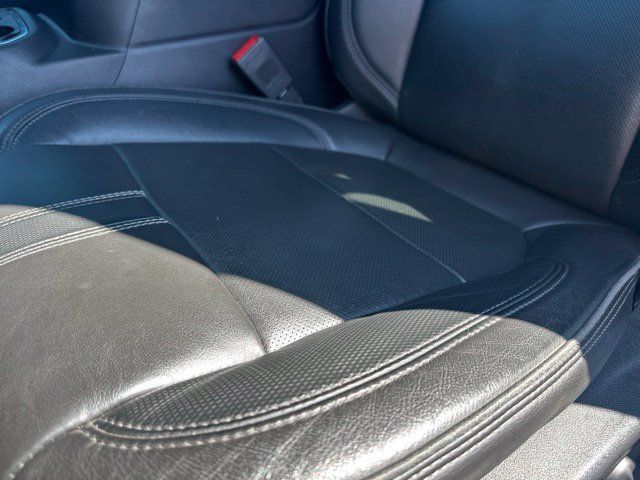 Used 2019 Chevrolet Silverado 1500 High Country w/ Technology Package AWD/4WD image 19