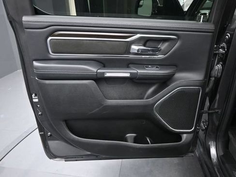 Used 2022 RAM 1500 Laramie AWD/4WD image 16