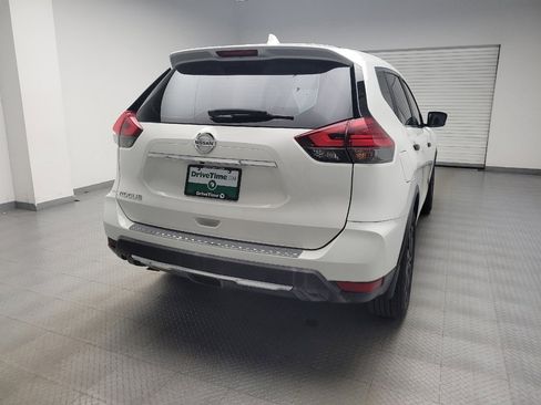 Used 2017 Nissan Rogue S FWD image 7